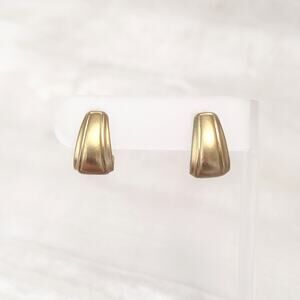 Vintage Clip On Earrings Matte Gold Tone 0.75" Elongated Hoops